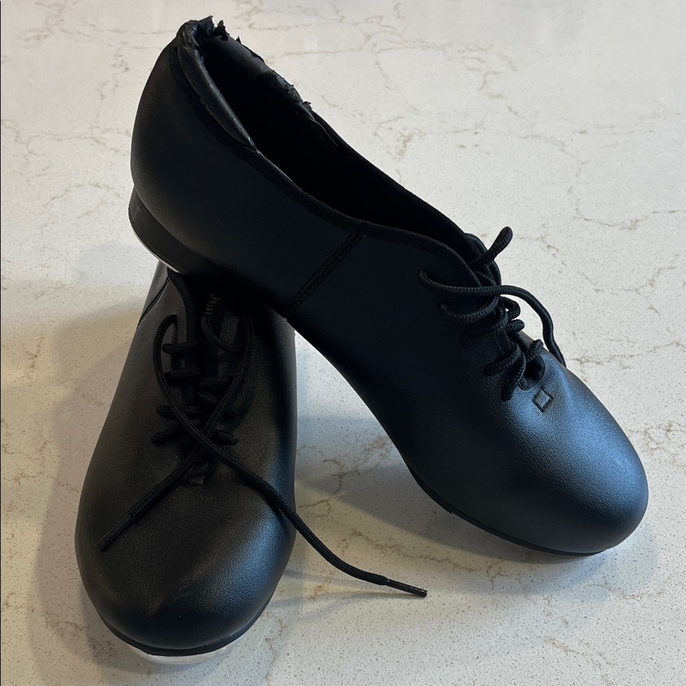 Liberts Tap Shoes Women's Classic Black Lace-Up Flats
